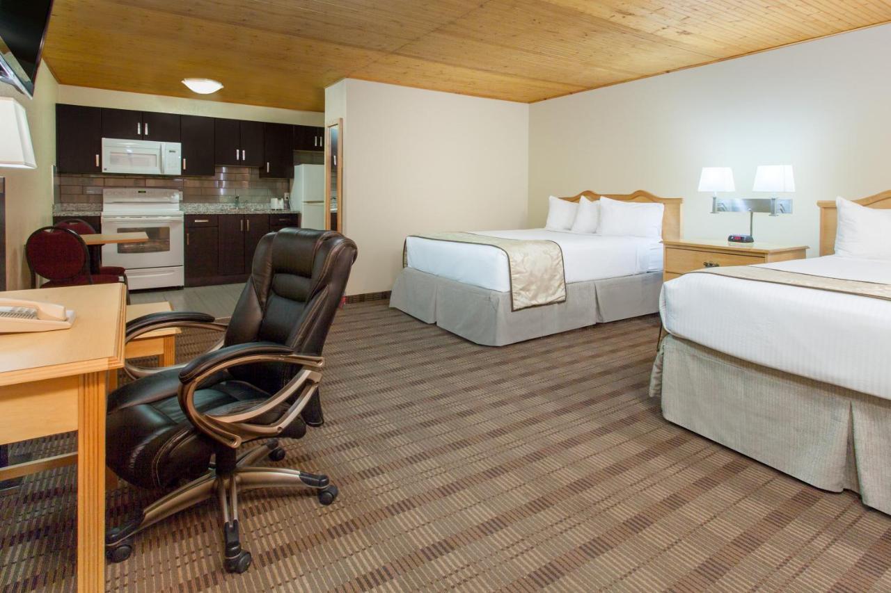 Econo Lodge Inn & Suites Medicine Hat Ngoại thất bức ảnh