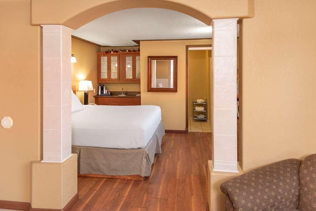 Econo Lodge Inn & Suites Medicine Hat Phòng bức ảnh